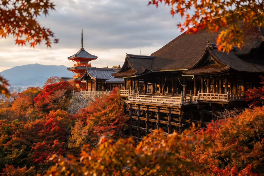 iconic Kiyomizu-dera Temple in Kyoto